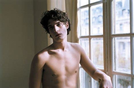 LOUIS GARREL Nude